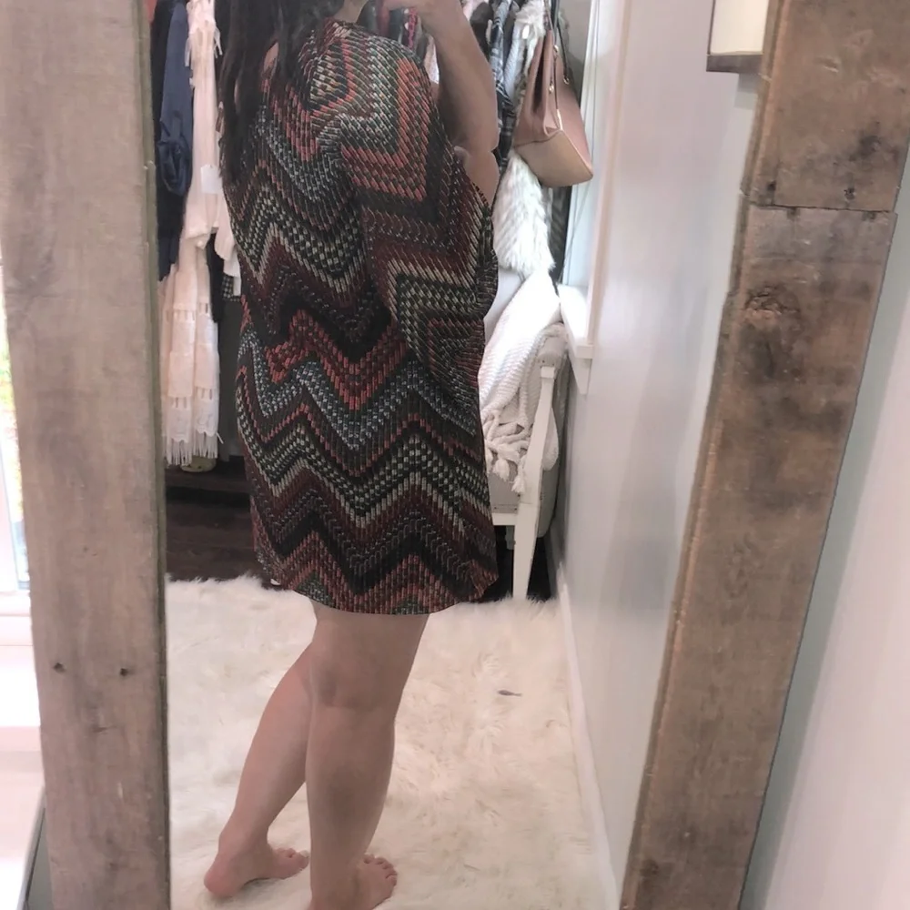 Auditions size large one shoulder chevron dress